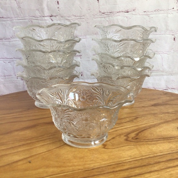 Vintage Indiana Glass Floral Scalloped Footed Fruit Dessert Bowls - Set of 11 - Picture 1 of 7